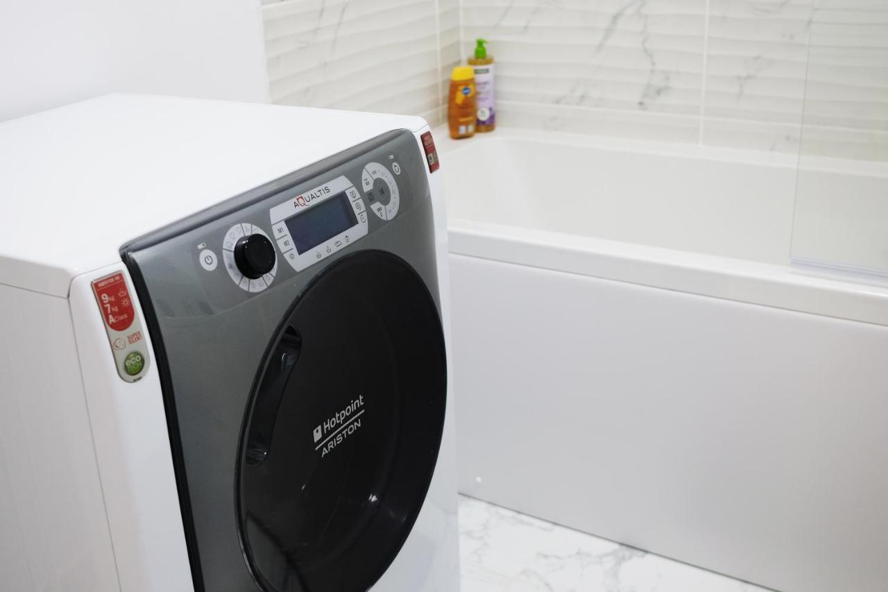 Appartamento White Flat Bucarest Esterno foto