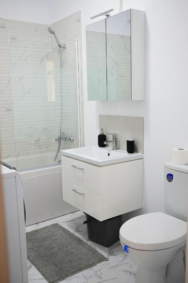 Appartamento White Flat Bucarest Esterno foto