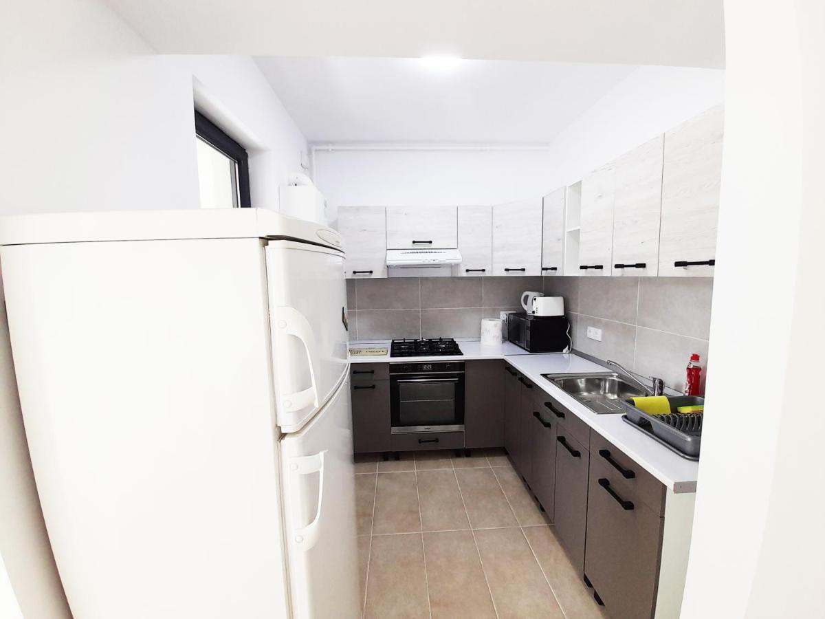 Appartamento White Flat Bucarest Esterno foto